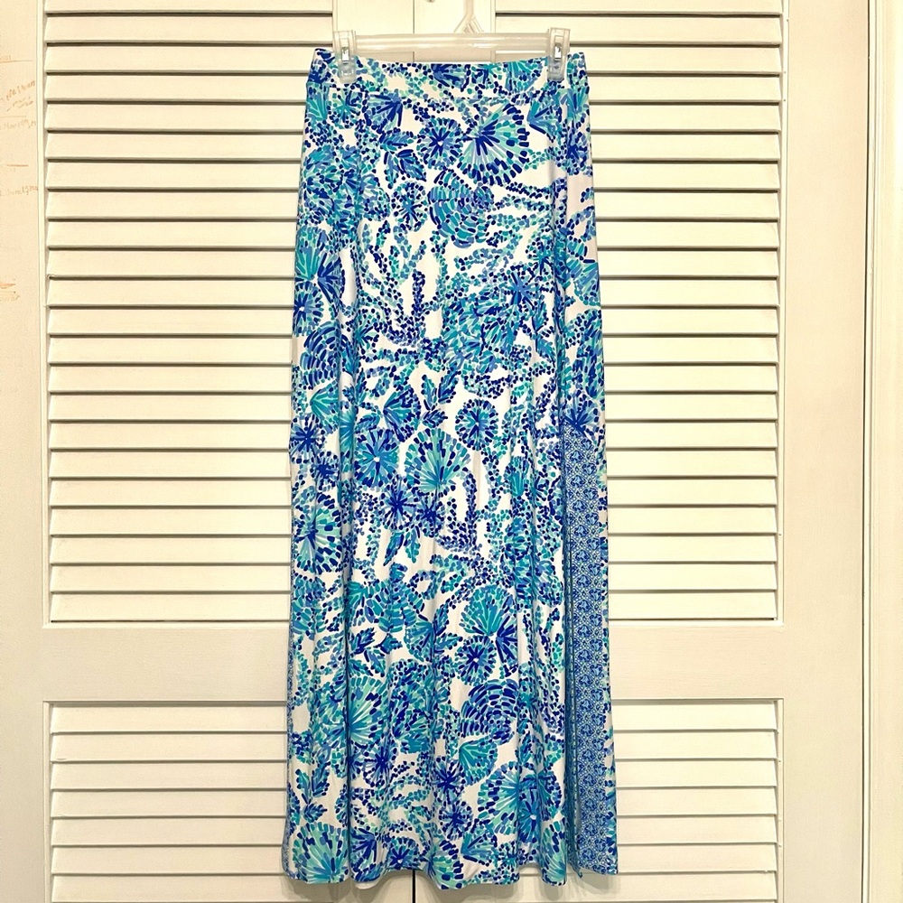 Lilly Pulitzer Blue and White Patterned Maxi Skirt